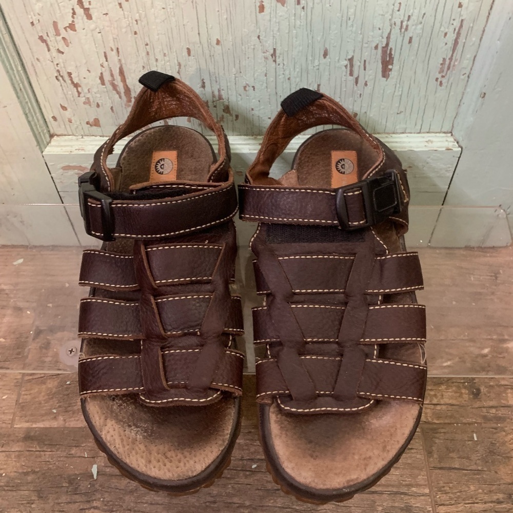 Men’s brown leather EARTH open toe sandals with adjustable Velcro strap sz 11